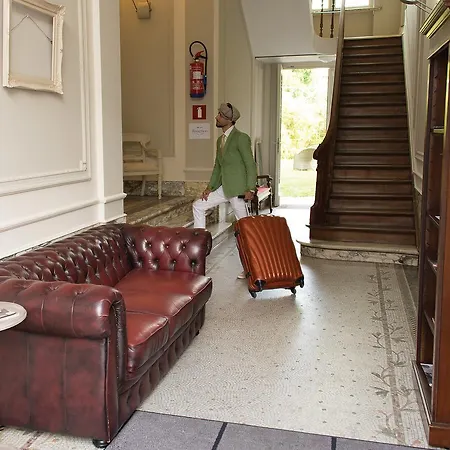 Saint Georges 4* 몽스