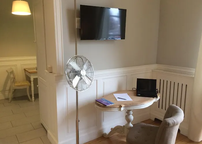 Saint Georges Apartmanhotel Mons